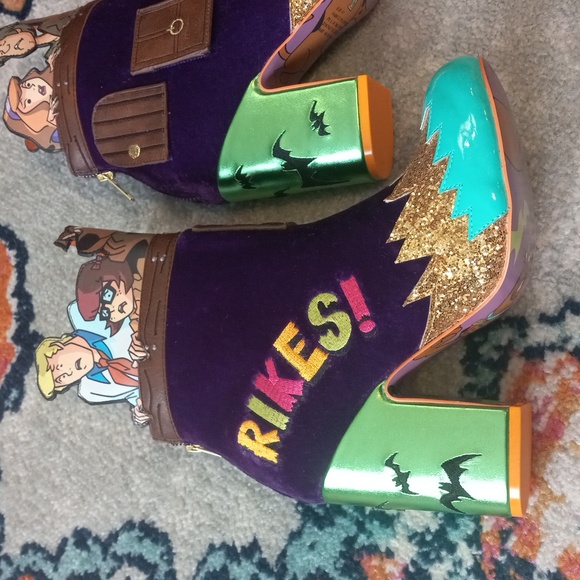 New Irregular Choice Creepy Corridor scoobydoo Boots - size 41 US 10-10.5 - Picture 6 of 11